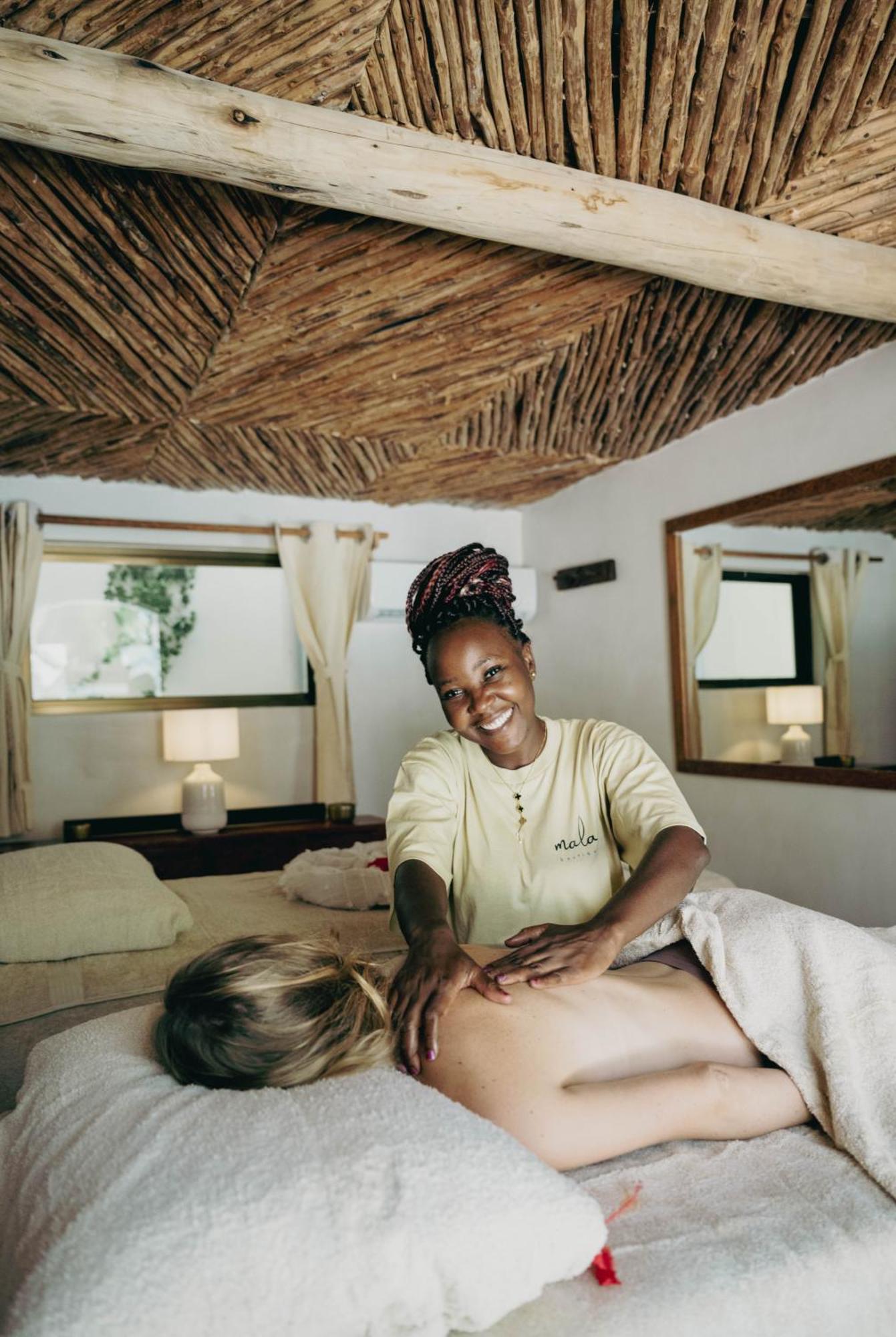 Mala Boutique Hotel 布韦朱 外观 照片